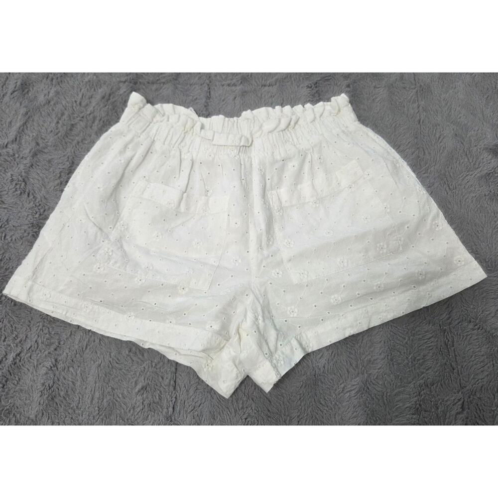White Eye-Let Elastic Waist Shorts Front pockets Lauren Conrad Size XS